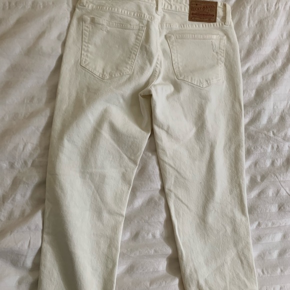 Lucky Jeans - Picture 3 of 4